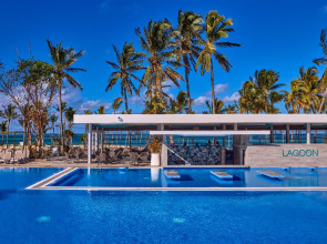 Отель Riu Turquoise