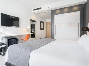 Отель Ilunion Bilbao