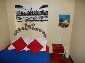 Travellers Place Hostel