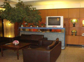 King Royal Garden Inn