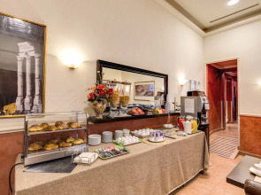 Everest Inn Rome