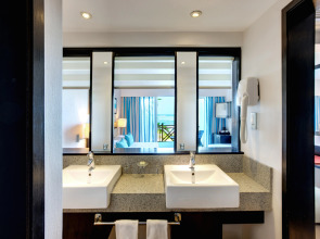 Pearle Beach Resort & Spa