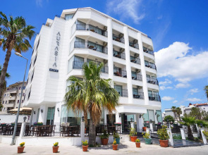 Aurasia SeaSide Hotel
