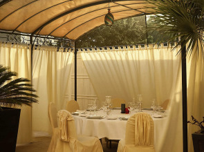 Royal Hotel Oran - MGallery Collection