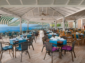 Aska Just In Beach – All Inclusive