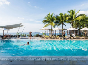 Cape Sienna Gourmet Hotel & Villas