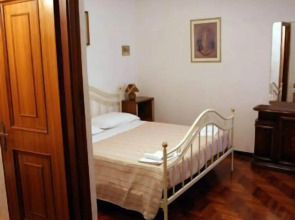 Vatican Rooms Guest House
