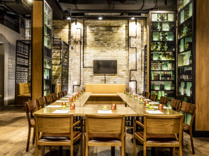 DoubleTree by Hilton Hotel Melbourne - Flinders Street