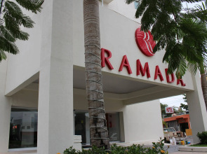 Отель Adhara Express