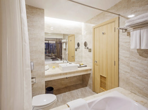 Muong Thanh Luxury Nha Trang Hotel