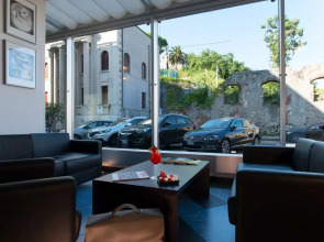 Отель CDH Hotel La Spezia