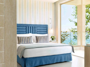 Отель Ikos Oceania