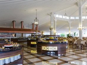 Отель Club & Hotel Letoonia