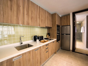 Absolute Twin Sands Resort & Spa