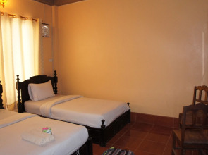 Popular View Guesthouse