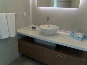 Marine Suites and Spa