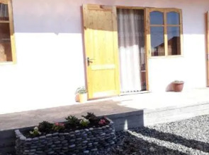 Chernoe More Guest House