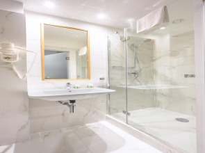 Roombach Hotel Budapest Center