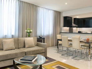 DAMAC Maison Cour Jardin