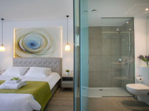 Anemi Hotel & Suites