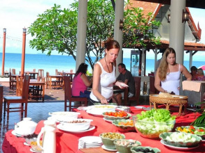 Royal Lanta Resort & Spa