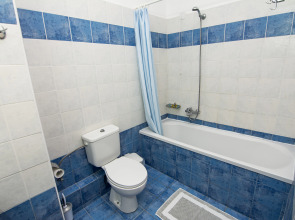 Отель Alexandros 