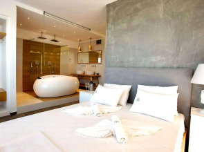 Porto Kalamaki Hotel