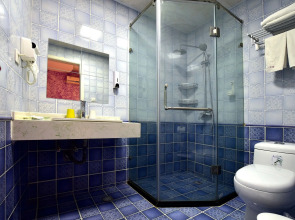 Shanghai Old West Gate Hostel