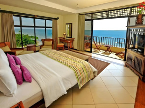 Costabella Tropical Beach Hotel