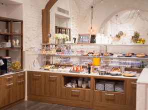 Petit Palace Plaza del Carmen