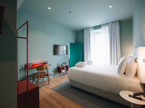 Esqina Cosmopolitan Lodge