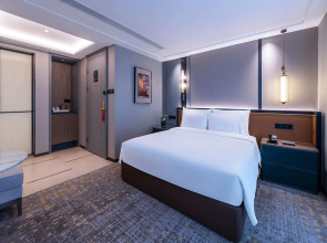 Wyndham Grand Plaza Royale Ningbo