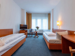 TRIP INN Hotel Schumann
