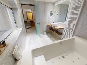 Valeni Boutique Hotel