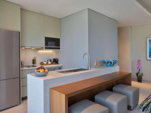 DoubleTree by Hilton Sharjah Waterfront Hotel & Residences