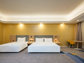 Holiday Inn Express Chengdu Tianfu Square by IHG