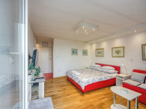 New Cozy Penthouse With Panoramic View