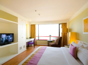 Tongtara Riverview Hotel