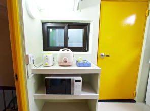 Rainbow Hotel Myeongdong