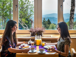 Casa das Penhas Douradas - Burel Expedition Hotel