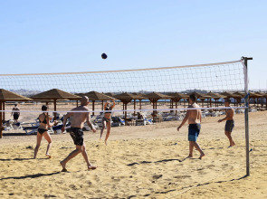 SUNRISE Alma Bay Resort