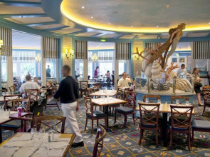 Disney Newport Bay Club