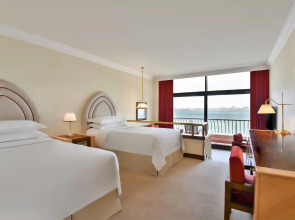 Sheraton Grand Doha Resort & Convention Hotel