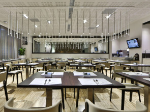 Best Western Premier CHC Airport