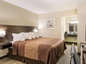 Quality Inn & Suites Dallas - Cityplace