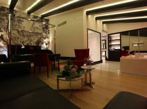 Charisma De Luxe Hotel