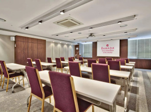 Ramada Hotels & Suites Seoul Namdaemun