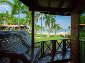 Kaengkrachan Boathouse Paradise Resort