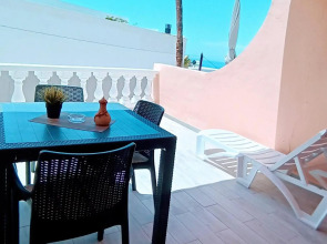 Paradise Court Aparthotel