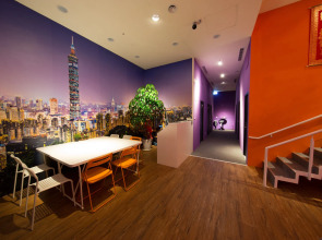 SleepBox Hotel - Ximen